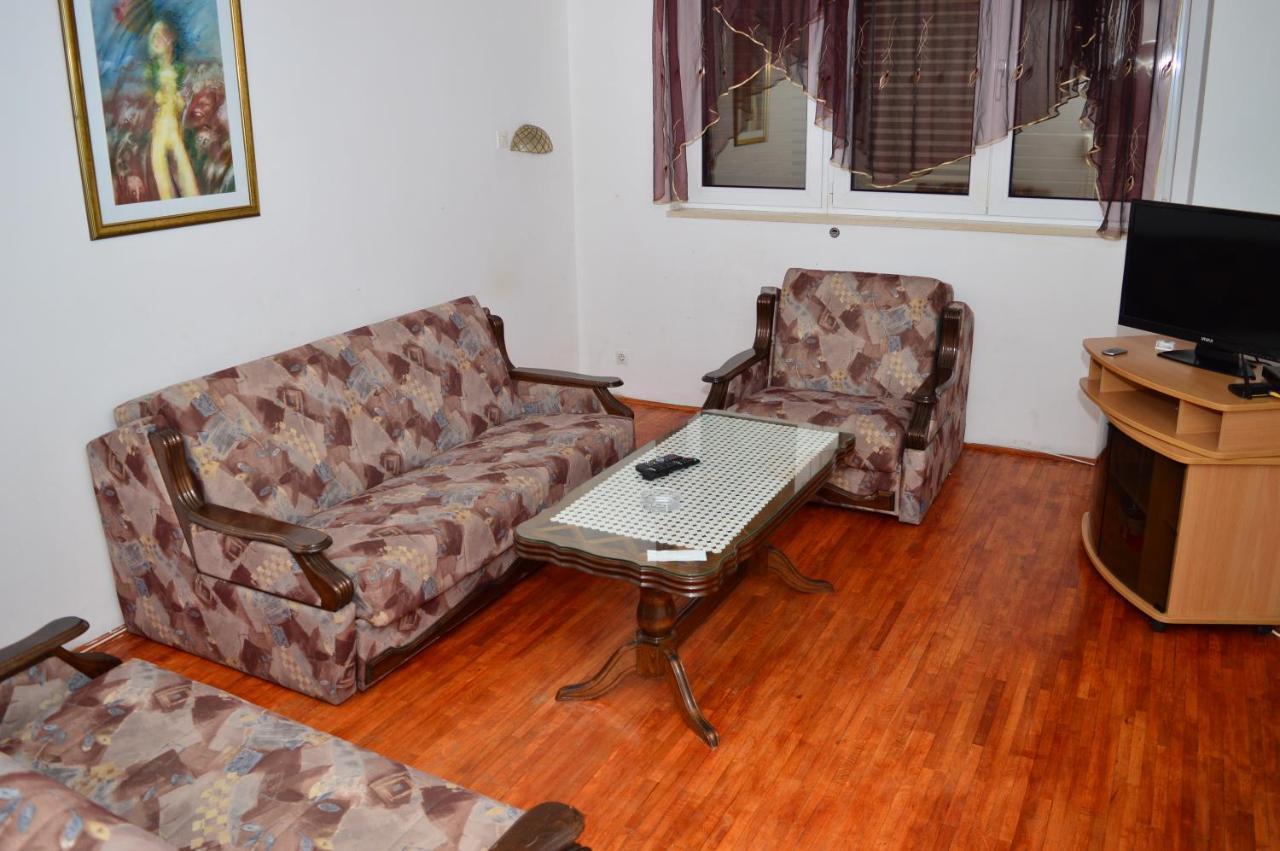 Ruzmarin Apartment *