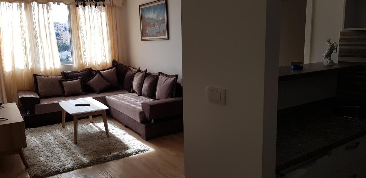 Ruzmarin Apartment *