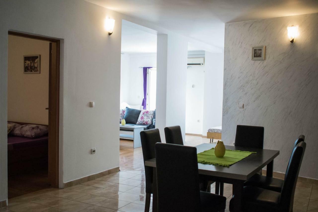 Apartment Ruzmarin