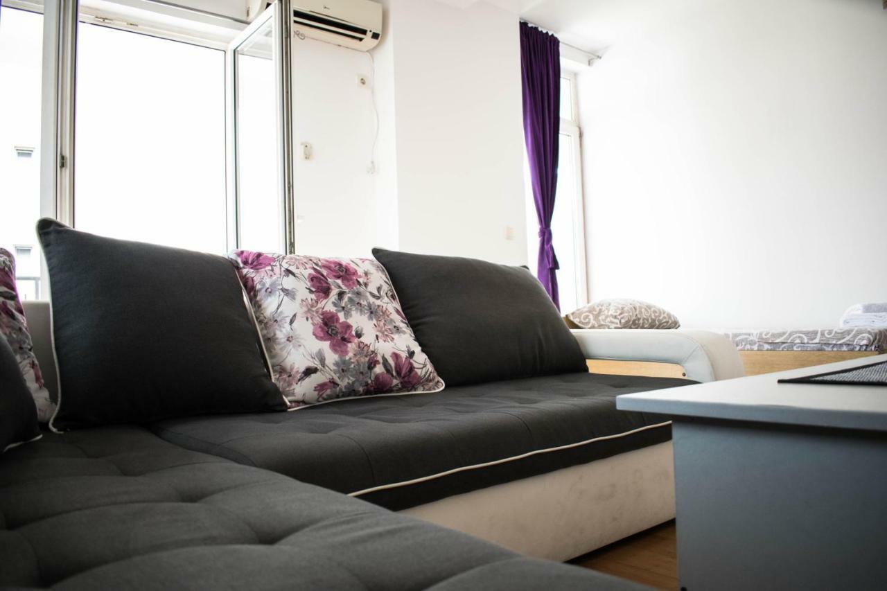 Apartment Ruzmarin Budva